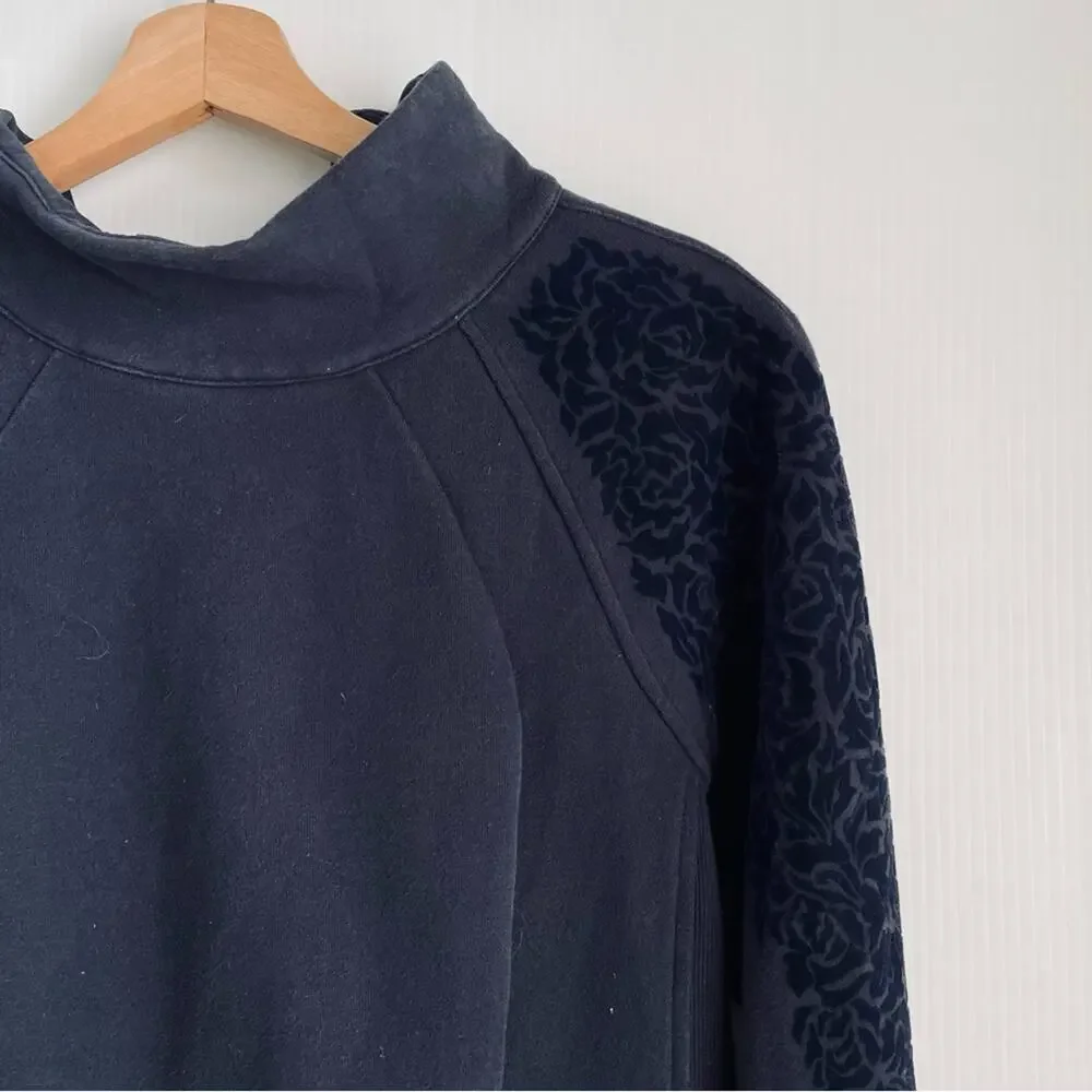 Lululemon floral flocked back zip pullover front pocket navy blue size 6